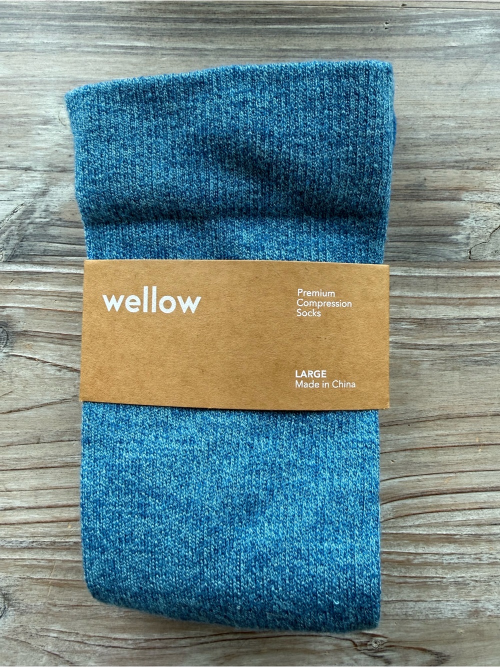 Wellow Knee High Premium Compression Socks for Men & Women
